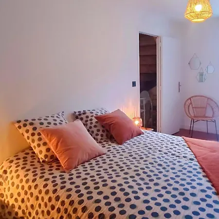 Maison A 8 Min A Pied De La Avec Terrasse Plein Sud
