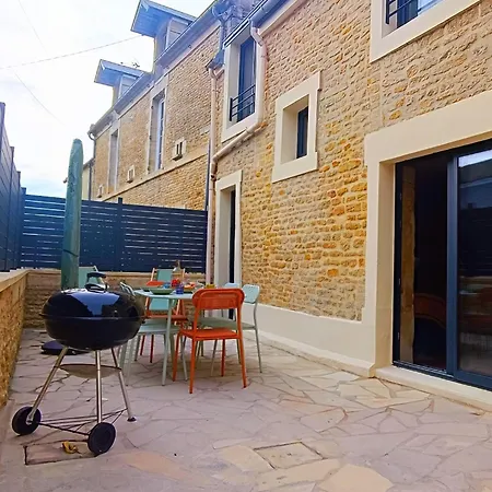 Maison A 8 Min A Pied De La Avec Terrasse Plein Sud Hotel 3*